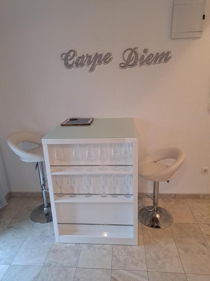 Apartman Lozancic Vir Kültér fotó